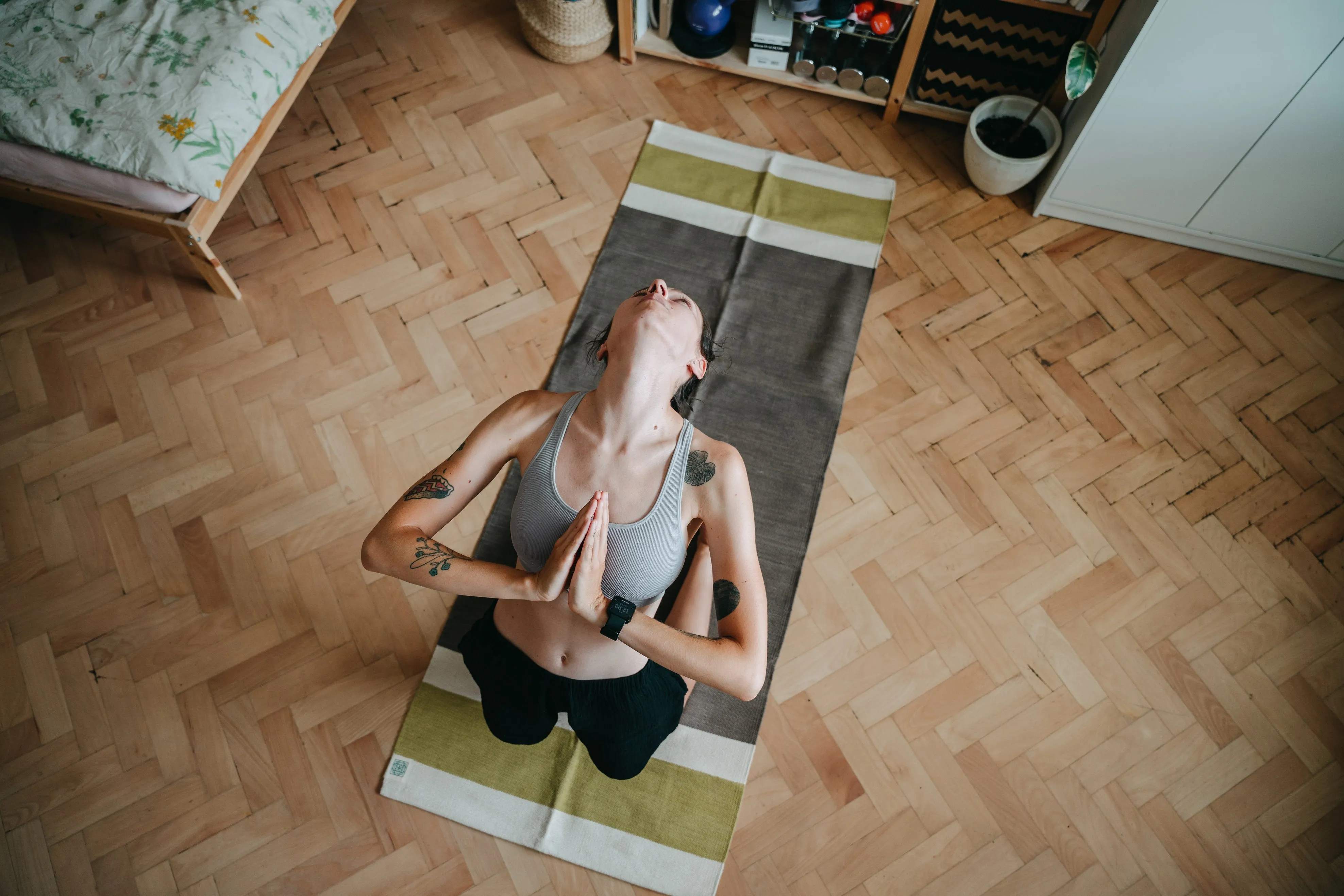 LEELA Yoga Rug • Organic Cotton Yoga Mat with Herbal & Plant based Dyes • Vemgadam brown •